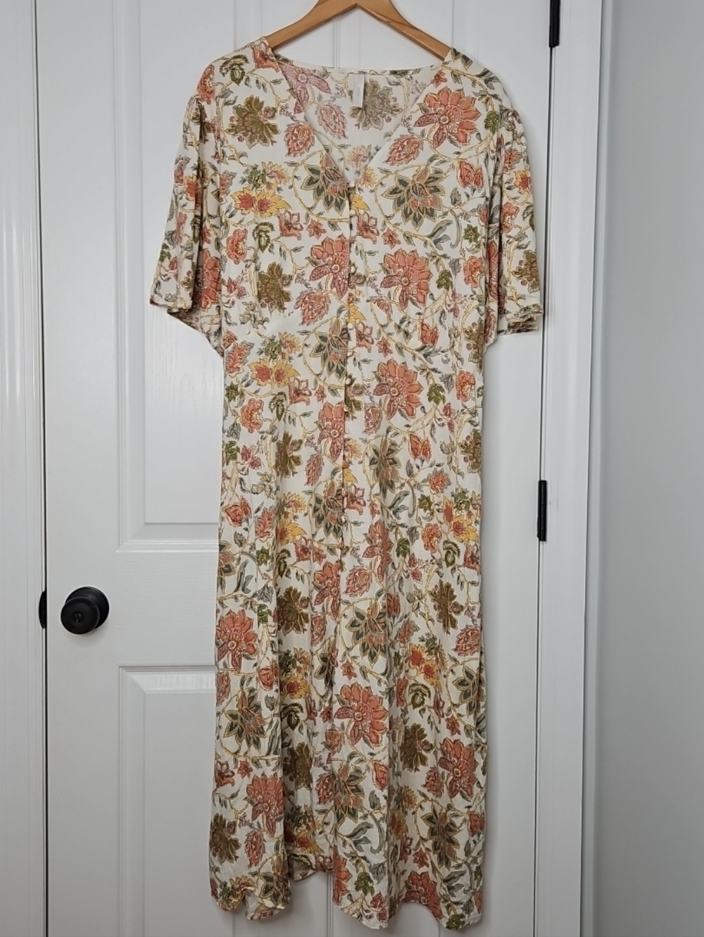 Mango MNG Linen Blend Buttoned Floral Midi Dress 20 Flutter Sleeve Cottagecore